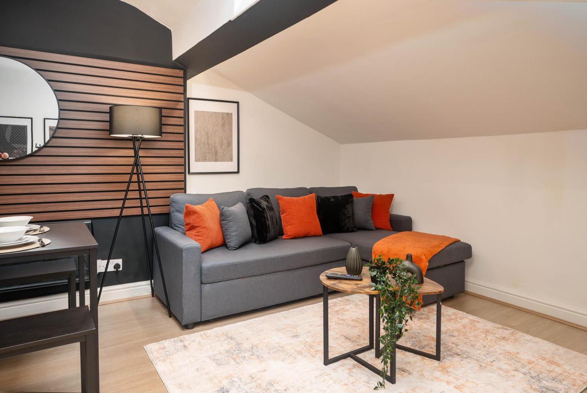Lombana 5 - Centre - Parking - Contract - Wifi Apartment